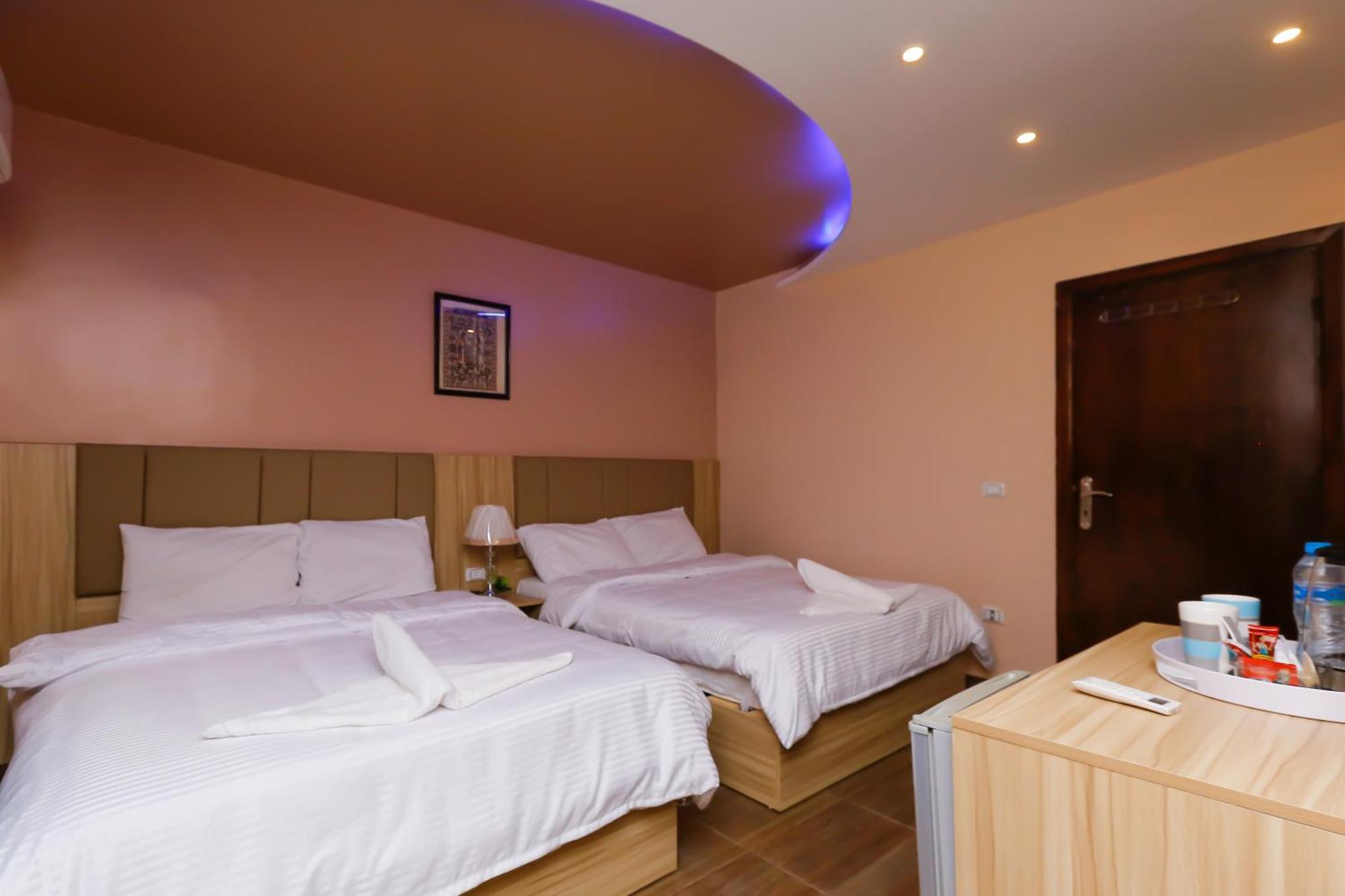 Pyramids Express View Hotel Kafrat al Jabal Экстерьер фото